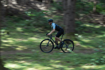 CUBE gravelbike in het bos