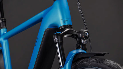 CUBE KATHMANDU HYBRID COMFORT PRO 800 AZURE/BLACK