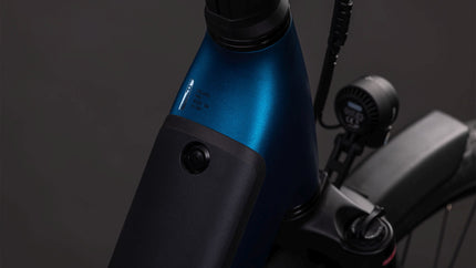 CUBE SUPREME HYBRID DELUXE PRO 600 ELECTRICBLUE/CHROME