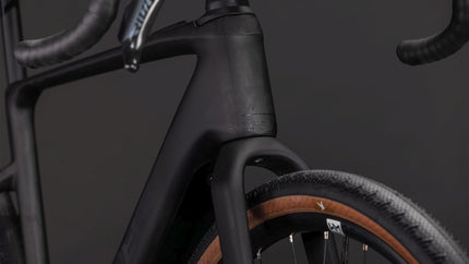 CUBE NUROAD HYBRID C:62 EXC 400X BLACKLINE