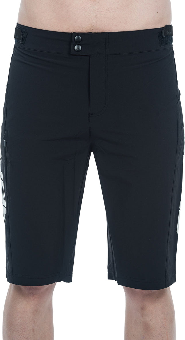 CUBE Blackline Baggy Shorts Black