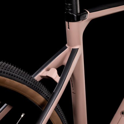CUBE Nuroad Ws C:62 Pro Blush/Black 2022