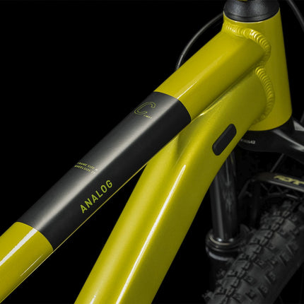 CUBE ANALOG FLASHLIME/BLACK