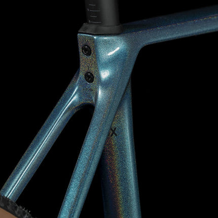 CUBE CROSS RACE C:68X SLT PRIZMBLUE/CARBON