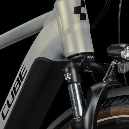 CUBE TOURING HYBRID PRO 625 PEARLYSILVER