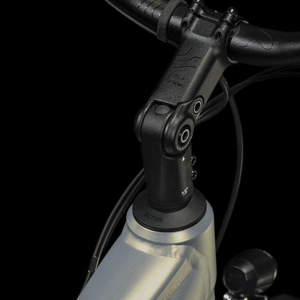 CUBE TOURING HYBRID PRO 625 PEARLYSILVER