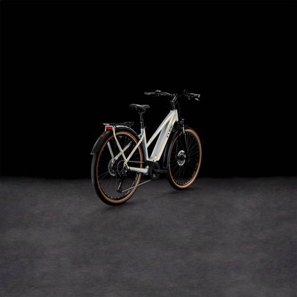 CUBE TOURING HYBRID PRO 625 PEARLYSILVER