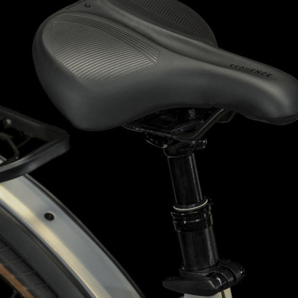 CUBE TOURING HYBRID PRO 625 PEARLYSILVER