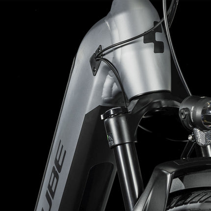 CUBE KATHMANDU HYBRID SLX 750 POLARSILVER/BLK