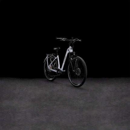 CUBE KATHMANDU HYBRID SLX 750 POLARSILVER/BLK