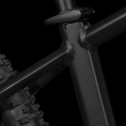 CUBE REACTION HYBRID PERF 625 BLACK/GREY