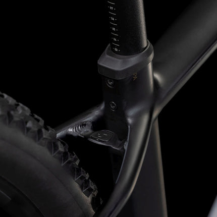 CUBE REACTION HYBRID ONE 600 BLACKLINE