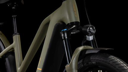 CUBE KATHMANDU HYBRID PRO 800 DUSTYOLIVE/GOLD