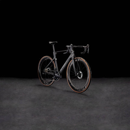 CUBE LITENING AERO C:68X RACE BLACKLINE