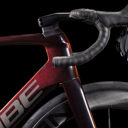CUBE LITENING AERO C:68X SLT SOLARECLIPSE/CARBON