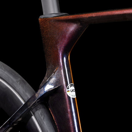 CUBE LITENING AERO C:68X SLT SOLARECLIPSE/CARBON