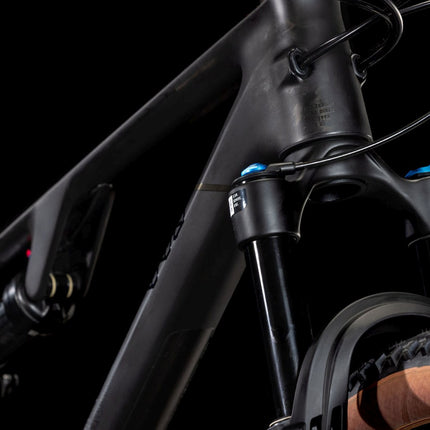 CUBE AMS ZERO99 C:68X RACE 29 BLACKLINE