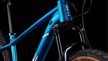 CUBE ATTENTION PRO METALLICTEAL/WHITE