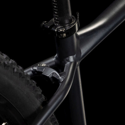 CUBE ATTENTION SLX BLACKMETAL/BLACK